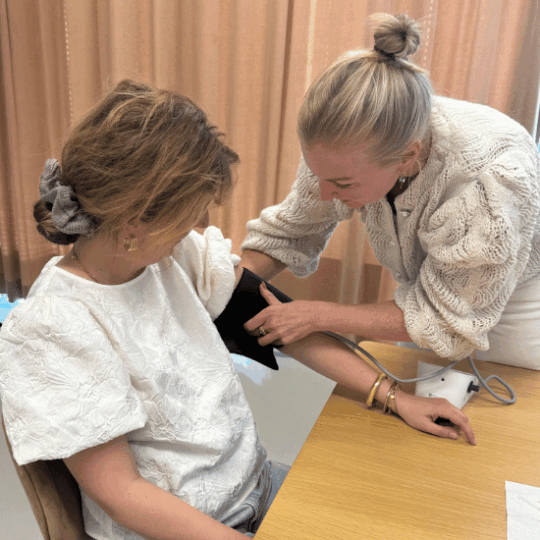 A colleague receiving a health check during the My Health Check at the My Jewellery Headquarters in ’s-Hertogenbosch.